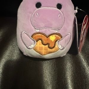 Hanna the cute purple 5” hippo squishmallows holding waffle cute